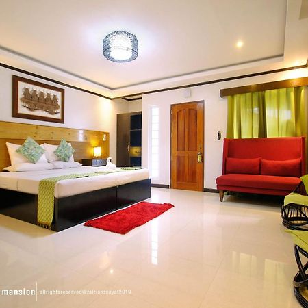 Bed and Breakfast Coron Bancuang Mansion Экстерьер фото