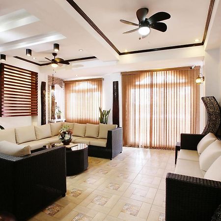 Bed and Breakfast Coron Bancuang Mansion Экстерьер фото