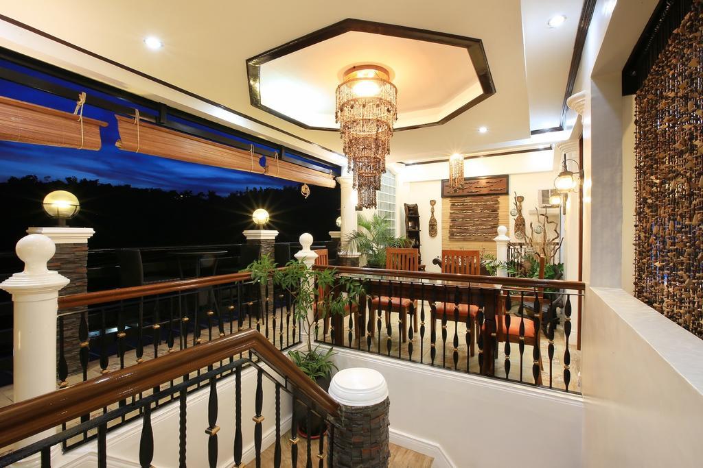 Bed and Breakfast Coron Bancuang Mansion Экстерьер фото