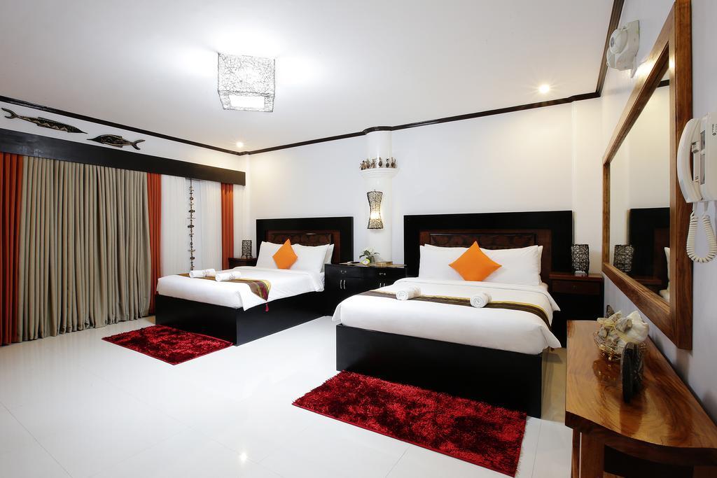 Bed and Breakfast Coron Bancuang Mansion Экстерьер фото