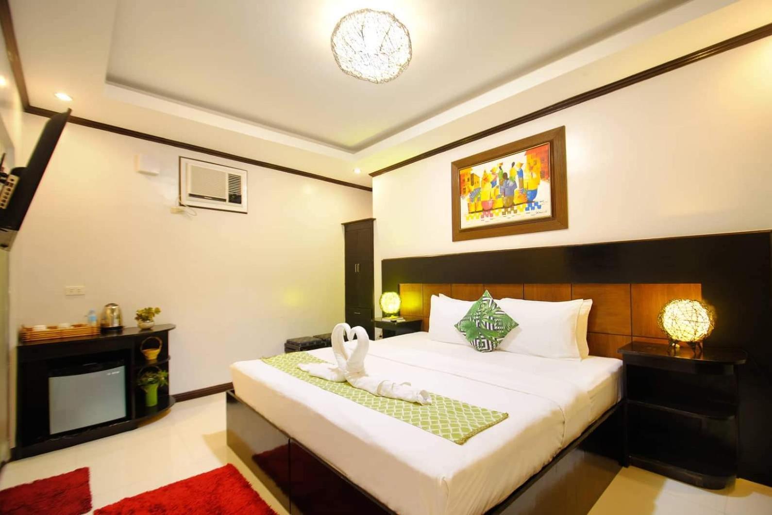 Bed and Breakfast Coron Bancuang Mansion Экстерьер фото
