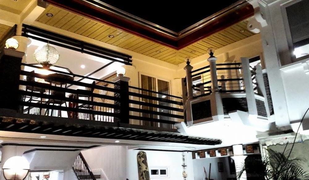 Bed and Breakfast Coron Bancuang Mansion Экстерьер фото