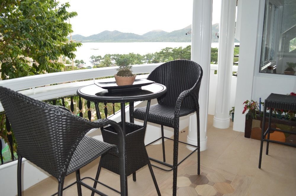 Bed and Breakfast Coron Bancuang Mansion Экстерьер фото