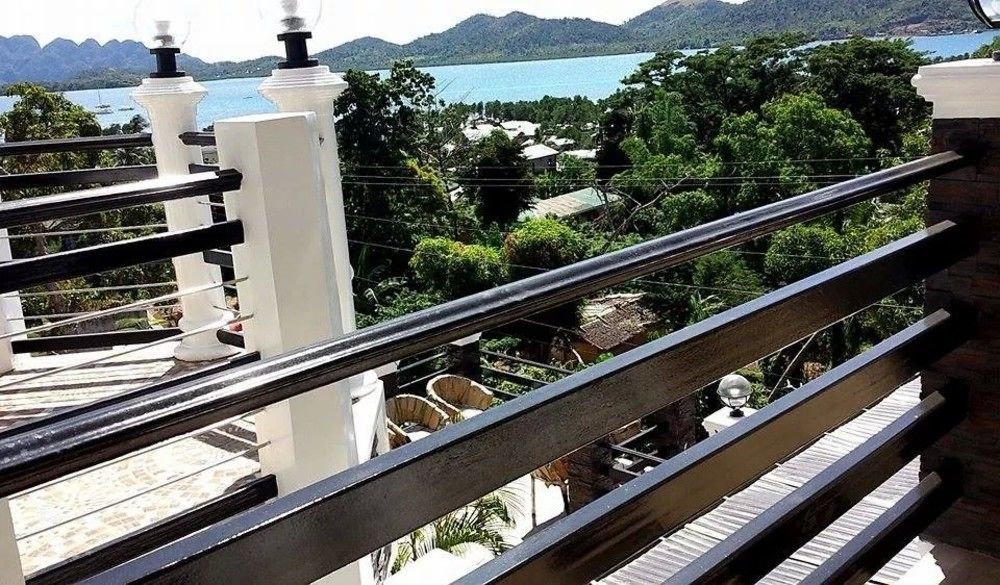Bed and Breakfast Coron Bancuang Mansion Экстерьер фото