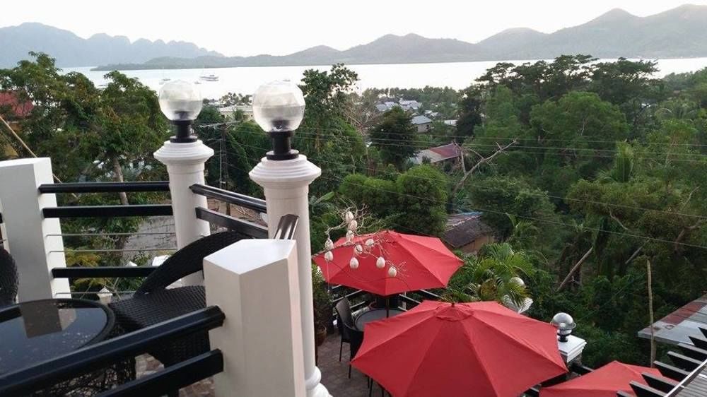 Bed and Breakfast Coron Bancuang Mansion Экстерьер фото