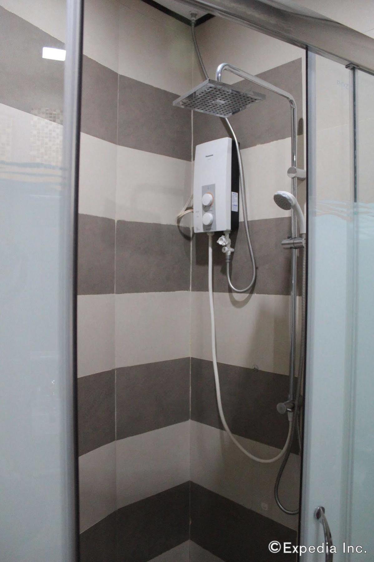 Bed and Breakfast Coron Bancuang Mansion Экстерьер фото