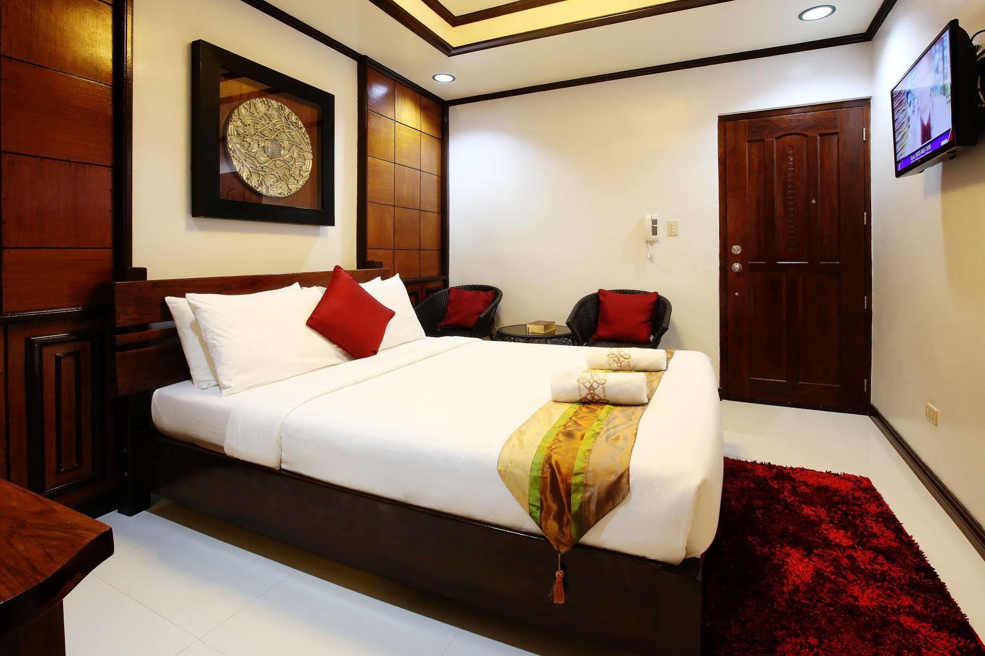 Bed and Breakfast Coron Bancuang Mansion Экстерьер фото