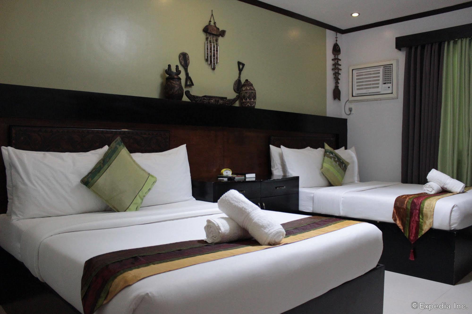 Bed and Breakfast Coron Bancuang Mansion Экстерьер фото