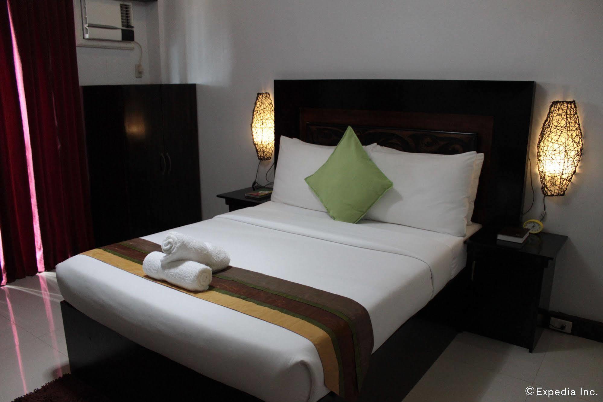 Bed and Breakfast Coron Bancuang Mansion Экстерьер фото