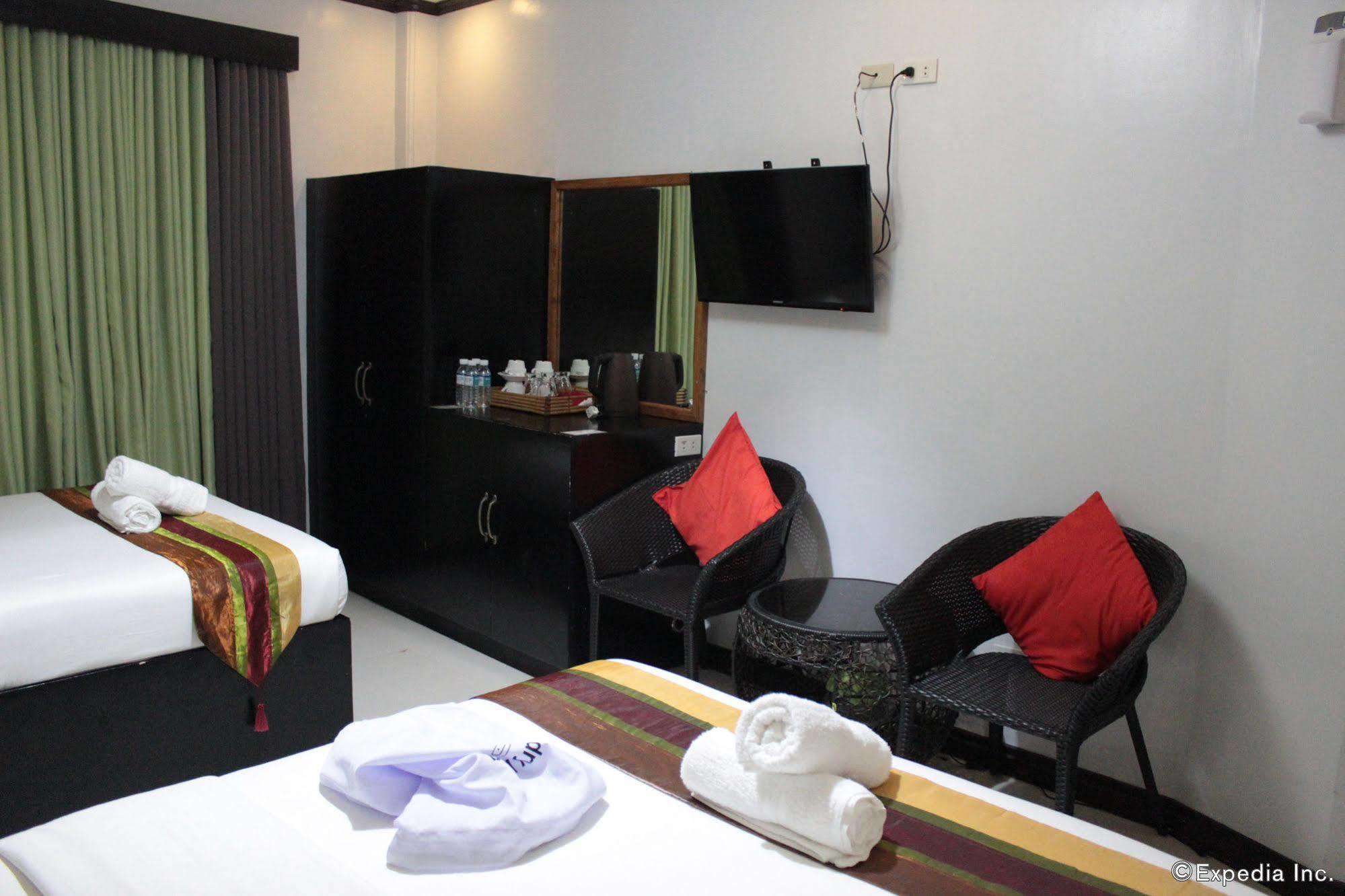 Bed and Breakfast Coron Bancuang Mansion Экстерьер фото