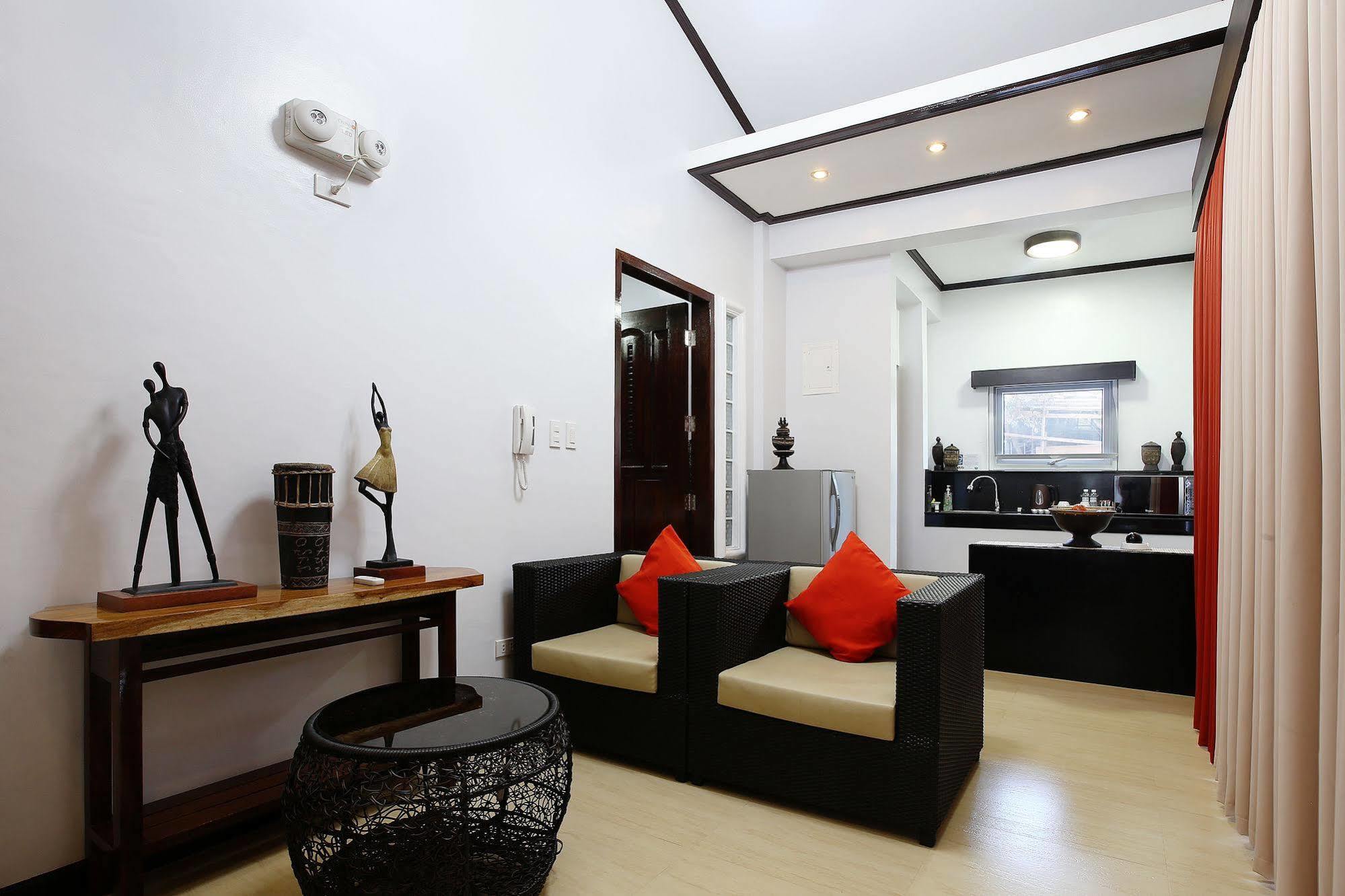 Bed and Breakfast Coron Bancuang Mansion Экстерьер фото