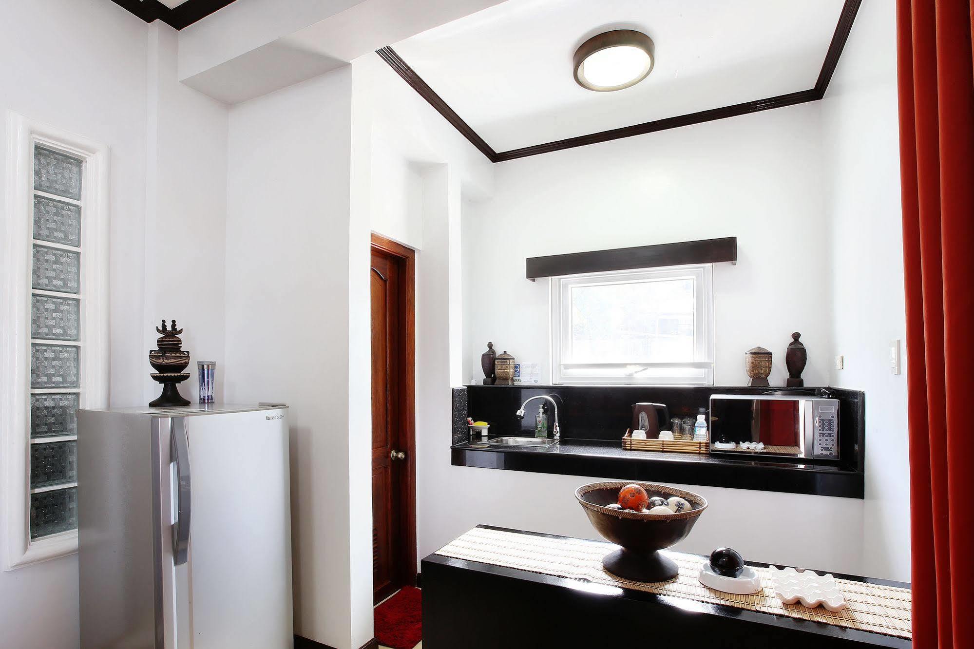 Bed and Breakfast Coron Bancuang Mansion Экстерьер фото