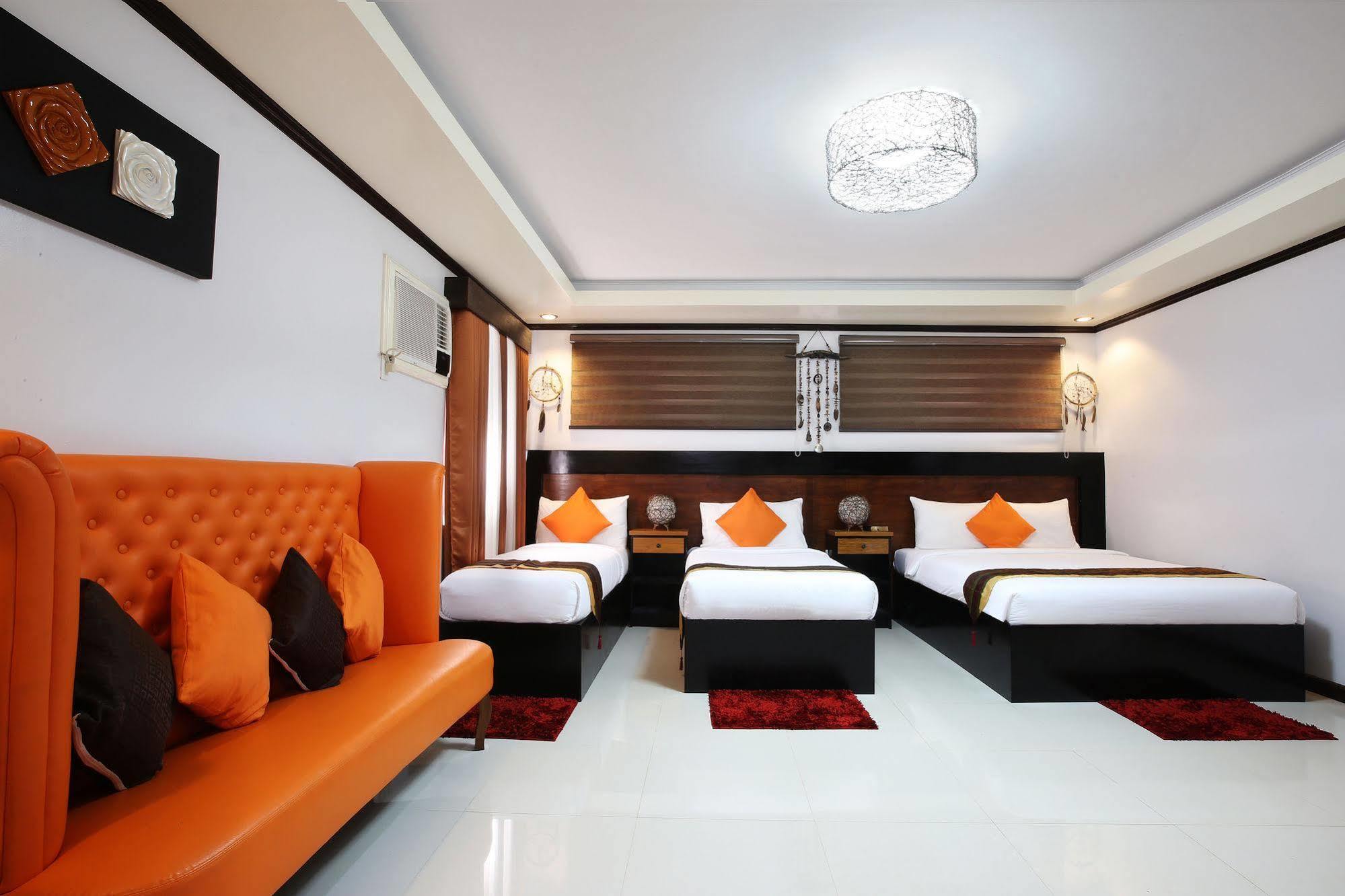 Bed and Breakfast Coron Bancuang Mansion Экстерьер фото