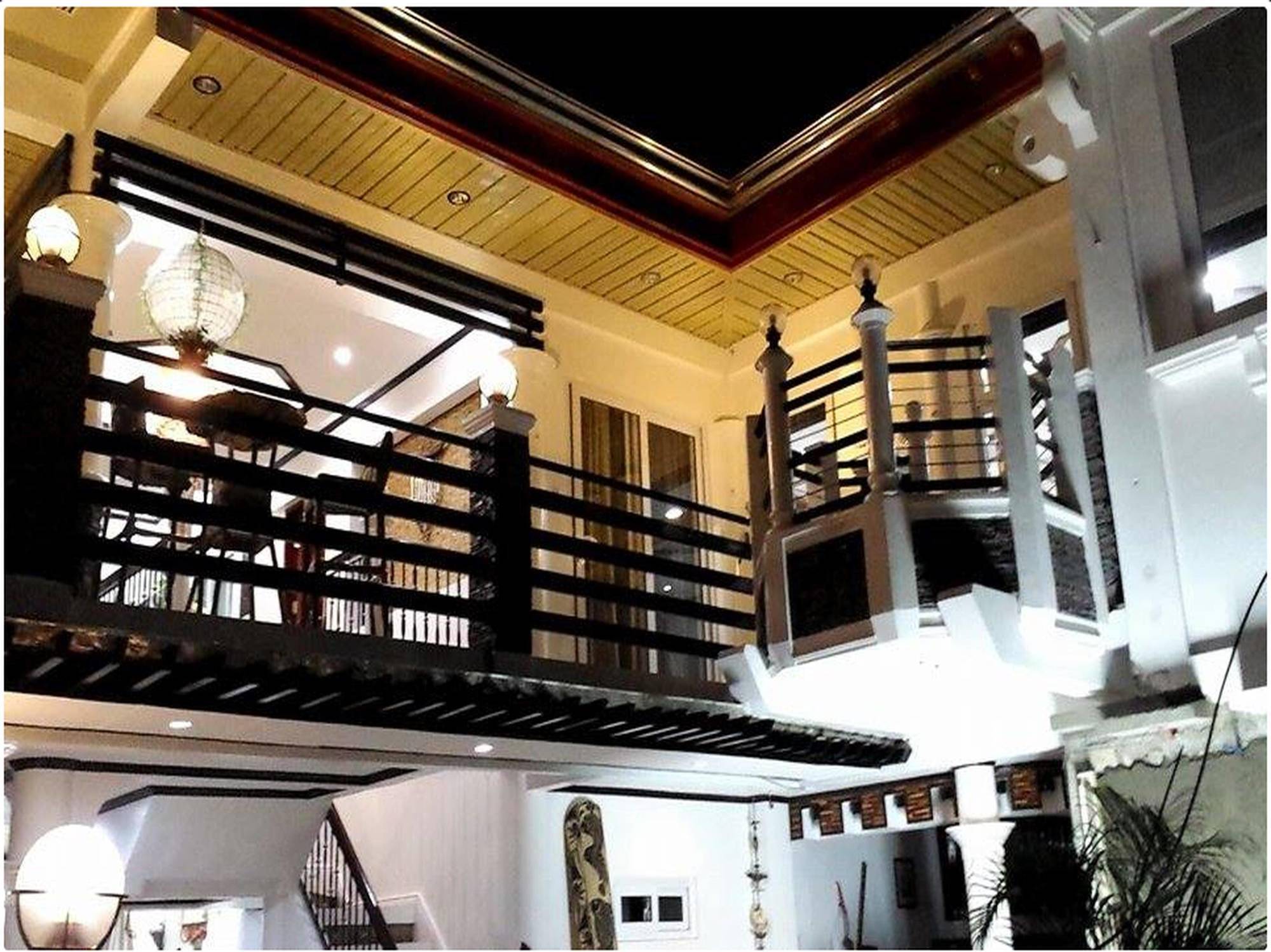 Bed and Breakfast Coron Bancuang Mansion Экстерьер фото